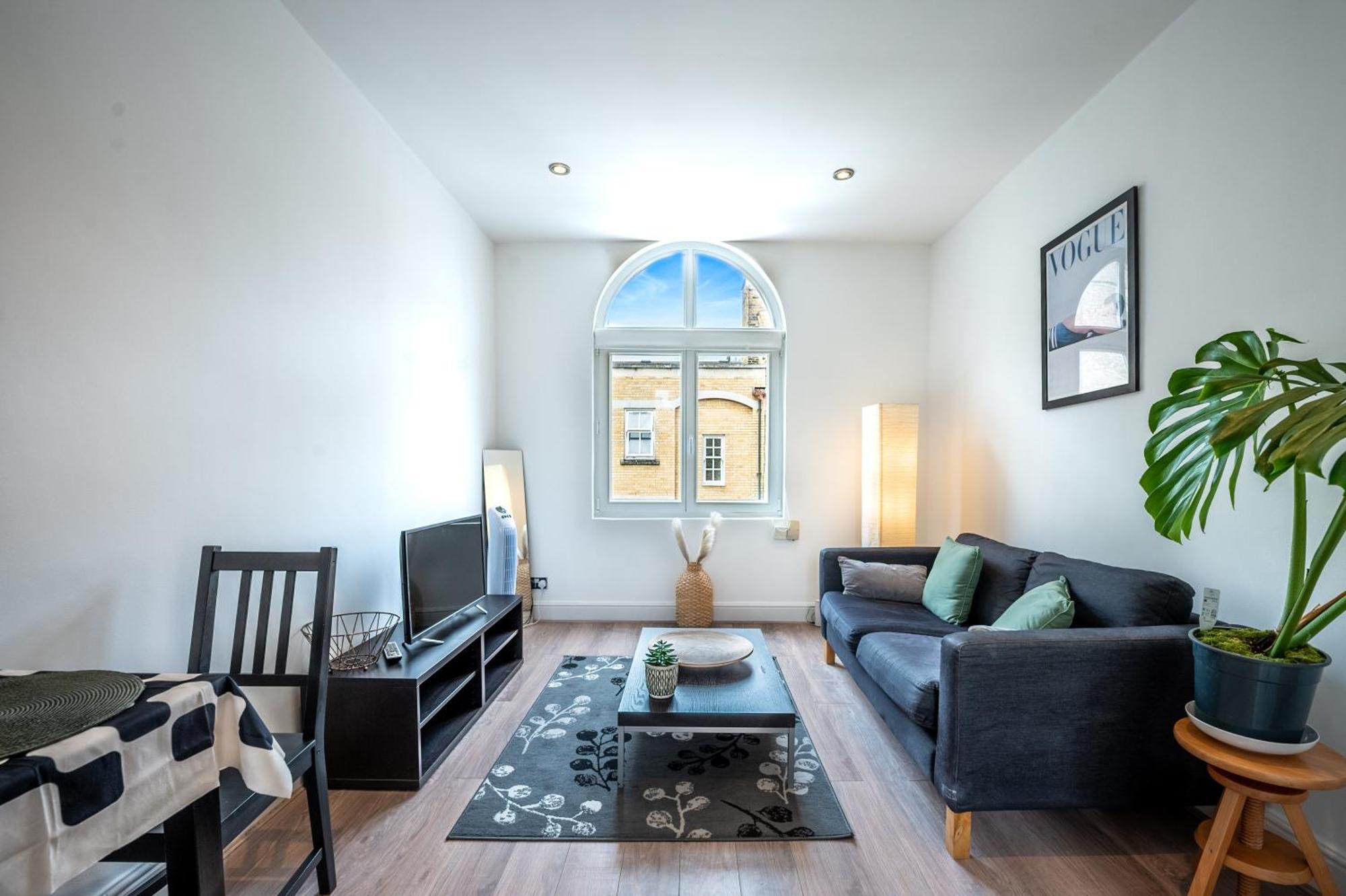 One-Bed Flat, Kensington, Bank Payment To The Host Within 24H From The Reservation Apartment ลอนดอน ภายนอก รูปภาพ